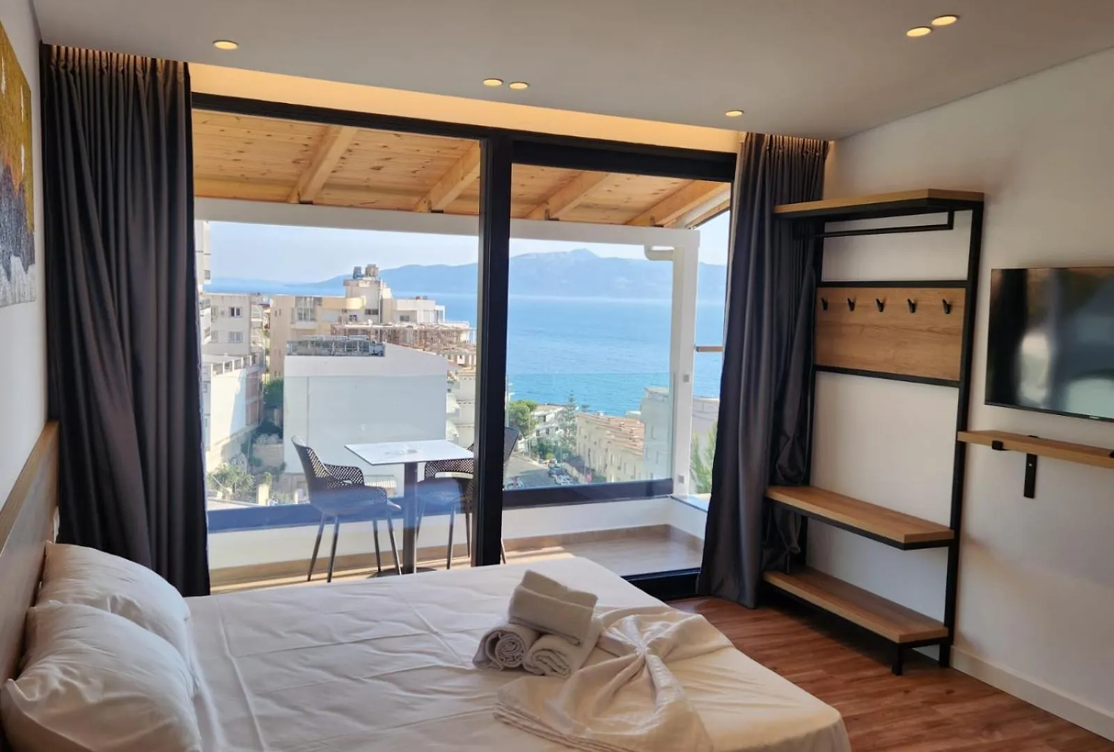 Osmani Rooms Sarande