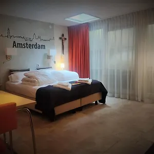 https://studio53amsterdamnl.amsterdamhotelsnl.com
