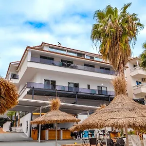Hotel Era, Sarande